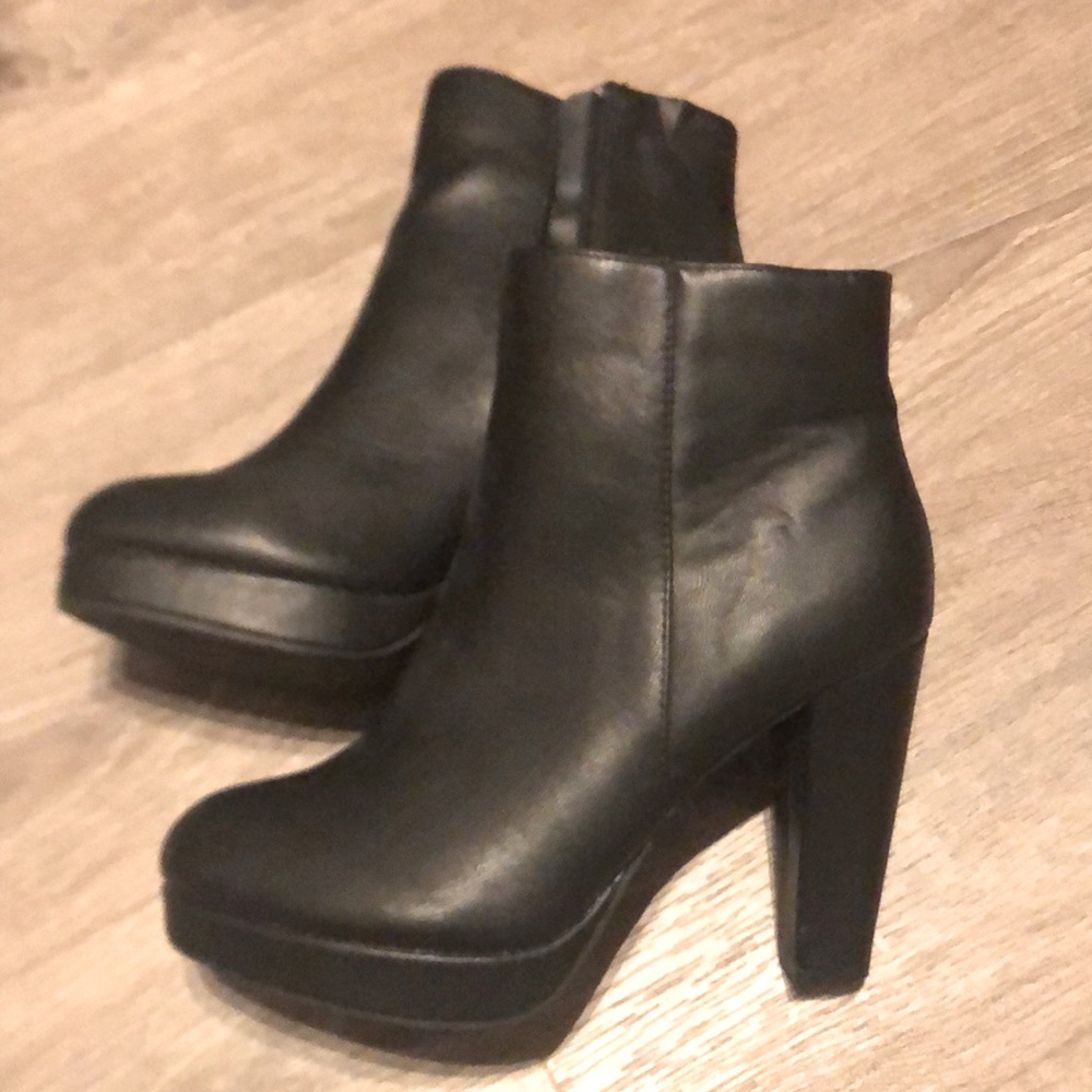 Bamboo Black boots 4.5” heels